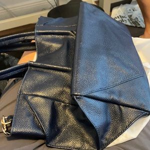 Navy blue oliveve Zoe tote